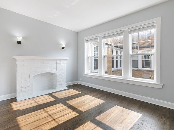 2nd image of 6100 N Winthrop Ave #1110