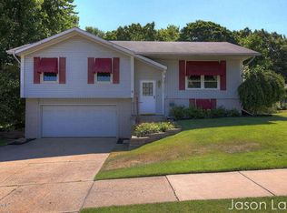3782 Keeweenaw Dr NE, Grand Rapids, MI