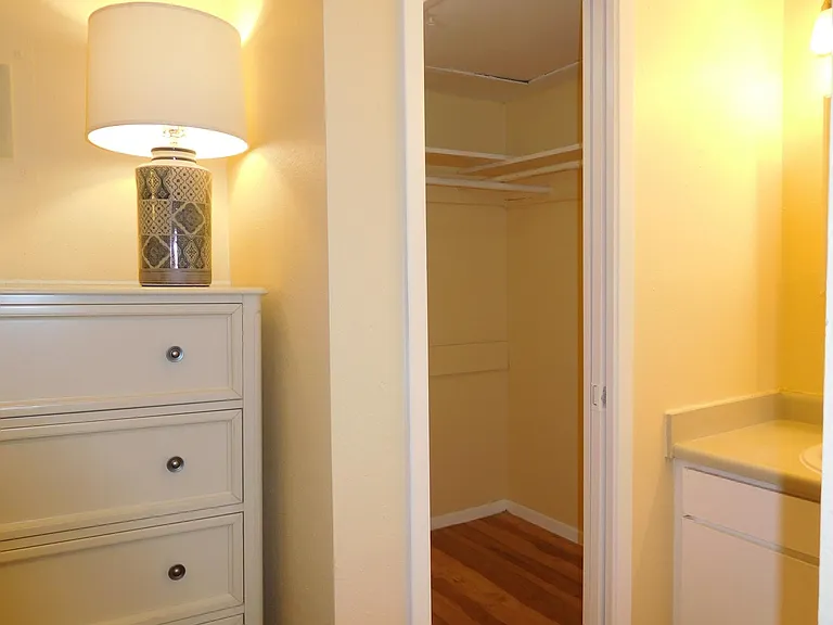 Walkin closet