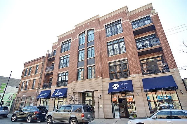 1st image of 2221 W Belmont Ave #304