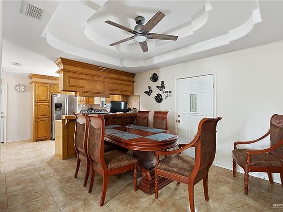 4th image of 116 Margarito St