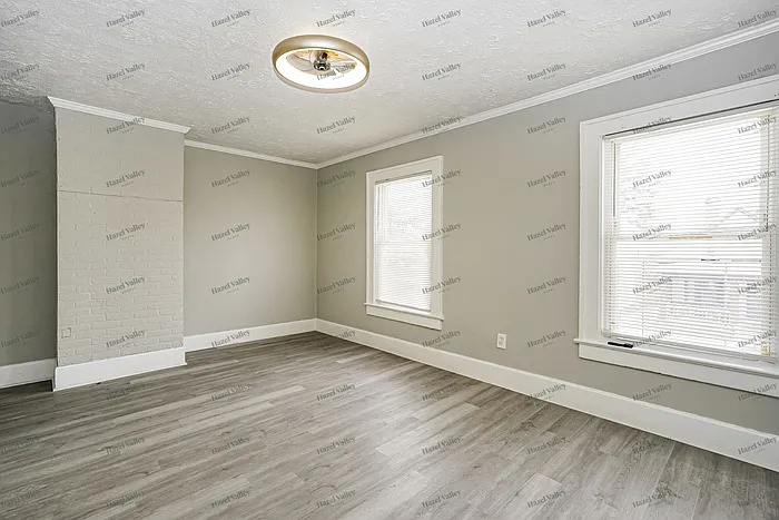 156 Eureka Ave — Photo 11