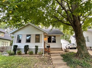 713 Arlington Ct, Champaign, IL 61820