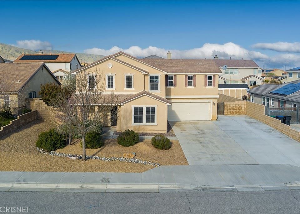 1st image of 42643 Raywood Dr