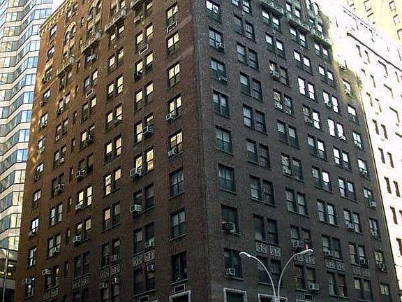 5th image of 162 W 56th St APT 1702