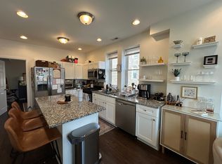 1654 W Cortland St #1, Chicago, IL 60622