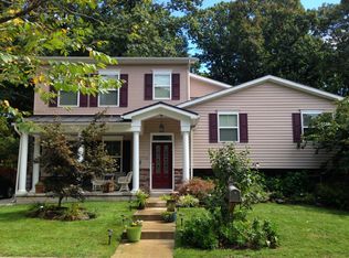 1716 Evelyn Dr, Rockville, MD 20852