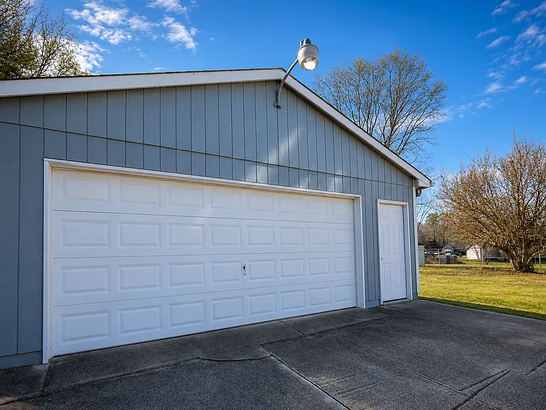 8006 Wilnoty Dr — Photo 14