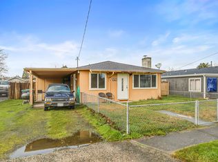 2841 Howard Ave, Medford, OR 97501