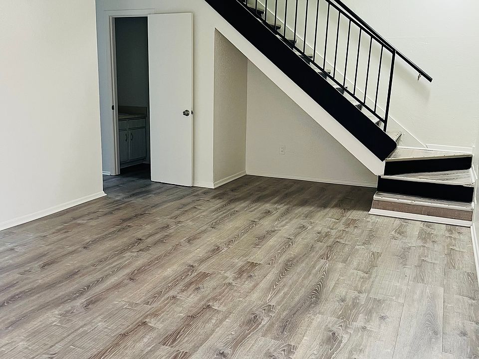 1st image of 2428 Idaho Ave APT 2