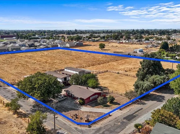 4537 California Ave, Riverbank, CA 95367