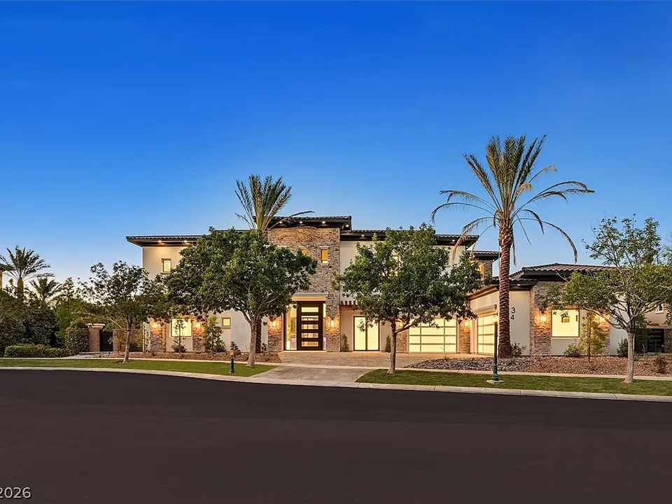 34 Vintage Canyon St