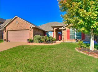10509 Middlesbrough Ln, Yukon, OK 73099