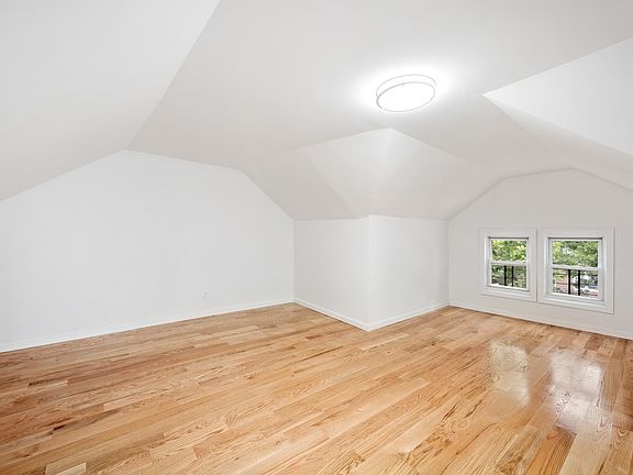 5th image of 114-59 196th St