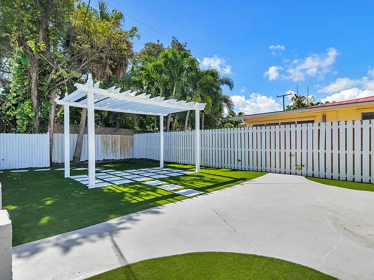 3517 N Flagler Dr — Photo 5