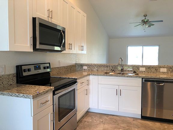 5th image of 1126 Diplomat Pkwy E