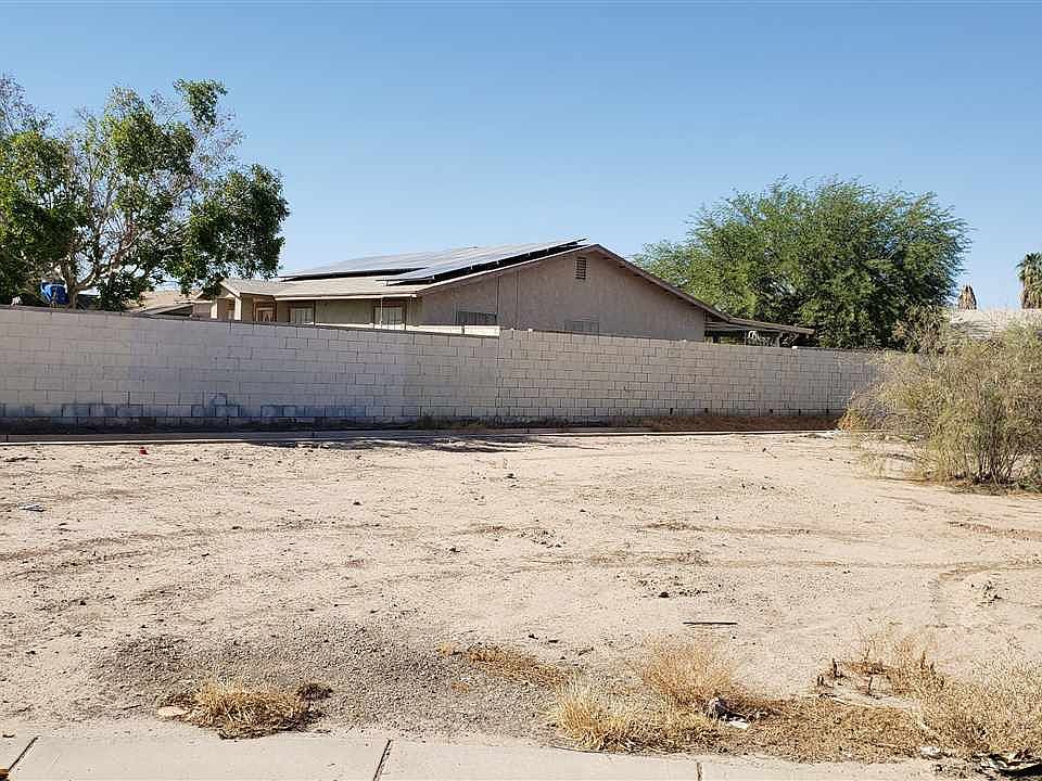 2nd image of 410 E Zapata St