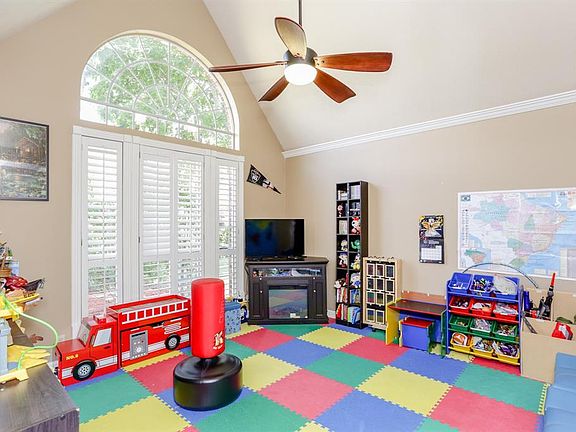 5th image of 1710 Forestlake Dr