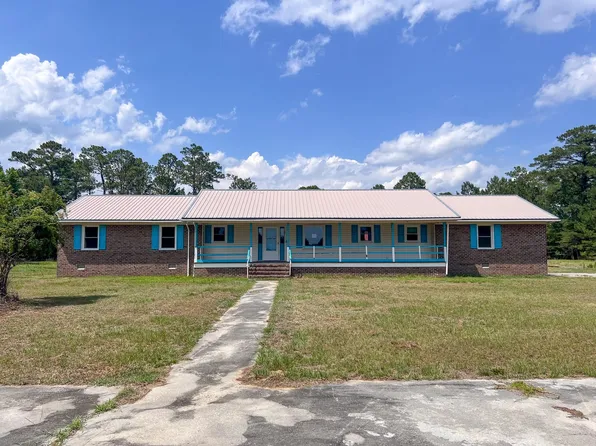 320 New Farm Rd., Hemingway, SC 29554