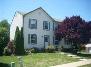 508 Overhead Dr, Coraopolis, PA