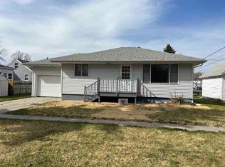 406 W 4th St, Madison, NE 68748