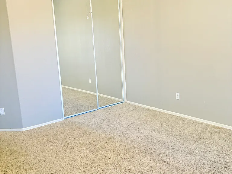1042 E Canyon Way — Photo 33