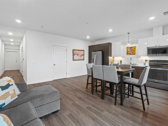 3rd image of 4361 S Congress Ave Unit 402