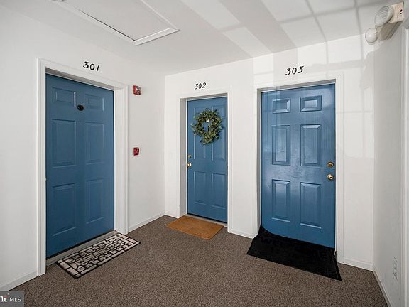 3rd image of 3580 Sherbrooke Cir APT 301