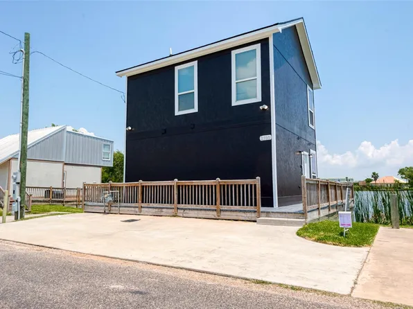 2730 Avenue D, San Leon, TX 77539