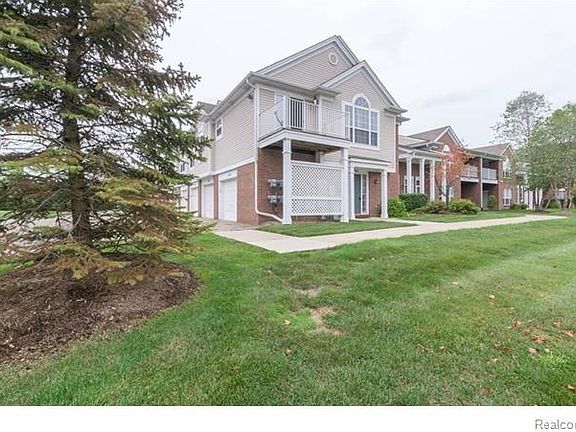 2nd image of 16800 Dover Dr