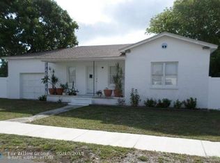 1225 N 17th Ct, Hollywood, FL 33020