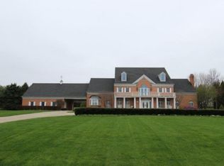 6709 N Country Club Rd, Mattoon, IL 61938