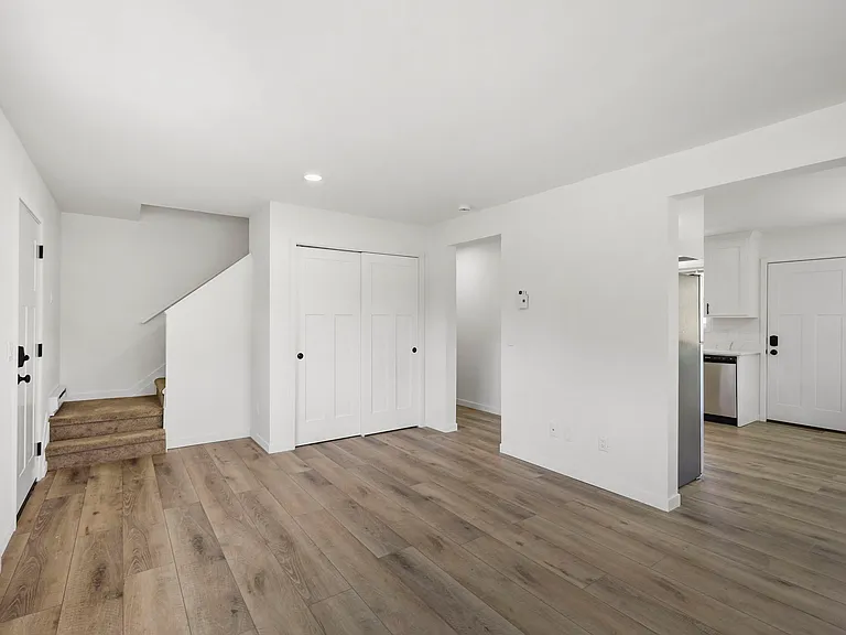 424 E Union St #436 — Photo 17