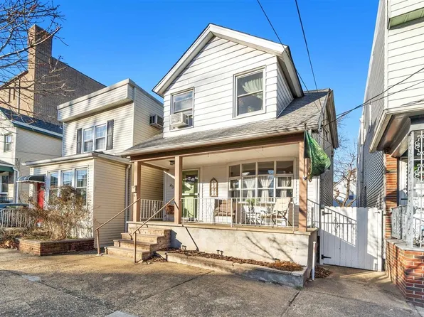 43 W 40th St, Bayonne, NJ 07002