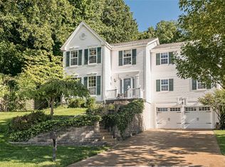 2703 Barrett Meadows Ct, Ballwin, MO 63021