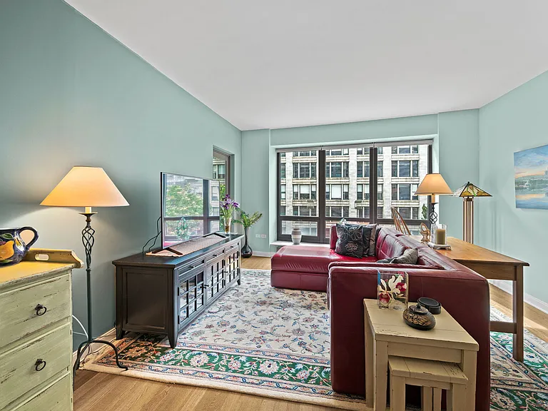 130 N Garland Ct #1004 — Photo 4