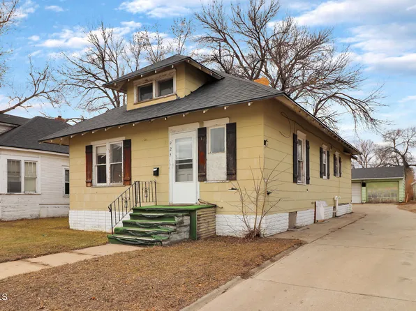 925 Main St, Williston, ND 58801