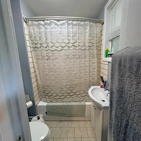 459 Watkins St #1 — Photo 5
