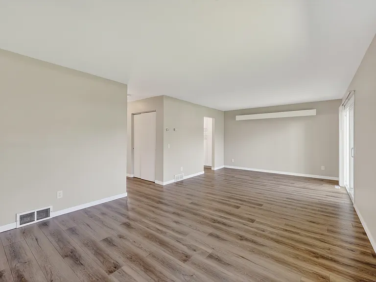 6314 Maywood Ave — Photo 11