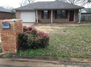 79 Hartwell Cir, Searcy, AR 72143