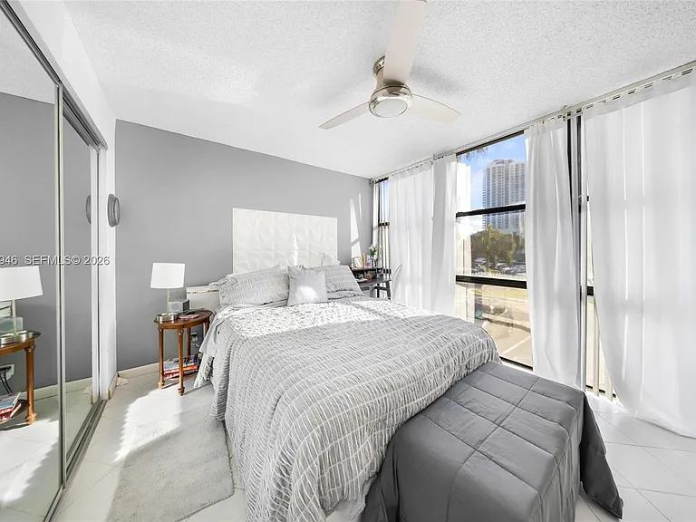 800 Parkview Dr #230 — Photo 15