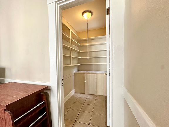5th image of 74-76 Curtiss St #2