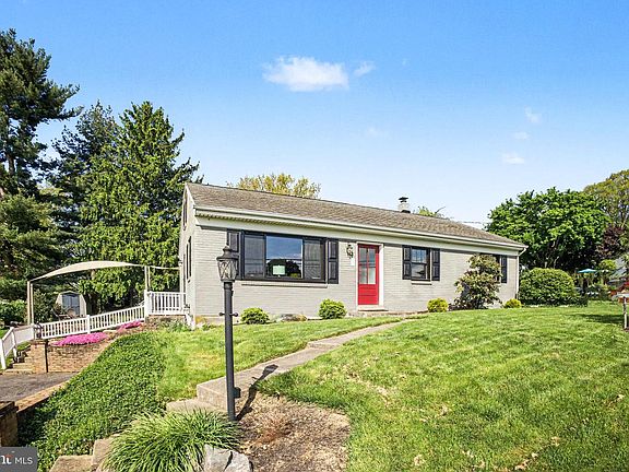 5th image of 2848 Kissel Hill Rd
