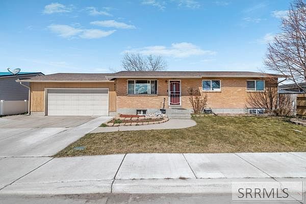 1st image of 802 Bonanza Ave