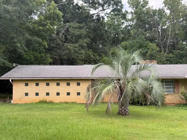 504 Ozark Rd, Abbeville, AL 36310