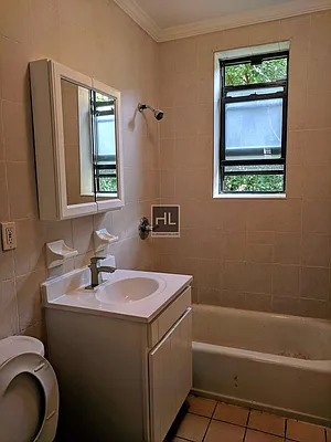 Rented by Highline Residential | media 26
