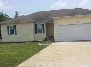 1202 Apple Ln, Lebanon, MO 65536