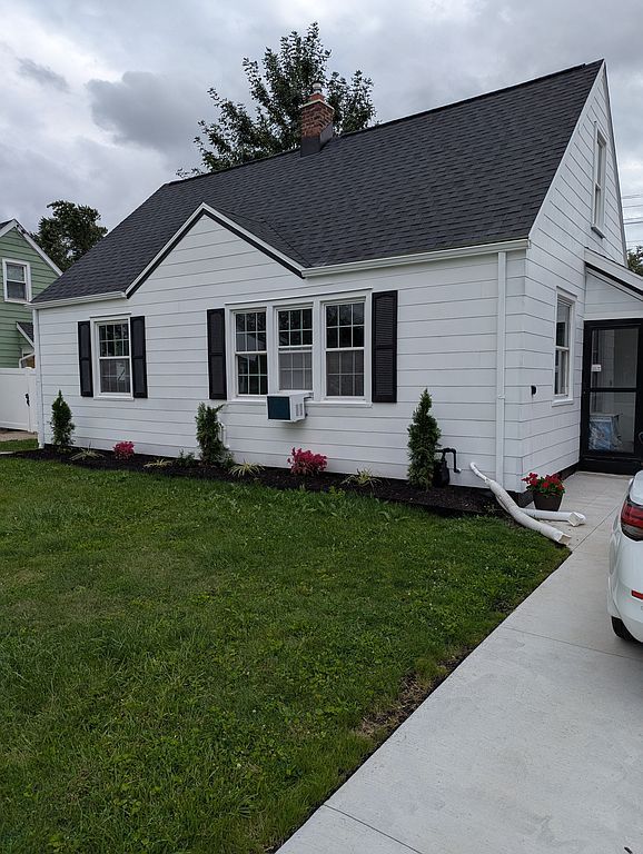 288 Vicksburg Ave - Property Image