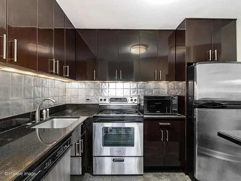 1030 N State St #18C — Photo 18