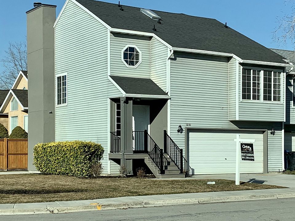 1st image of 1231 E Freshman Cir